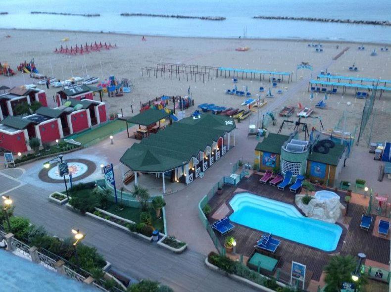 Hotel Bristol Cattolica Exteriér fotografie